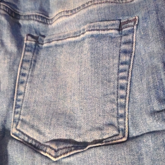 Forever 21 Blue Jeans - Picture 6 of 6